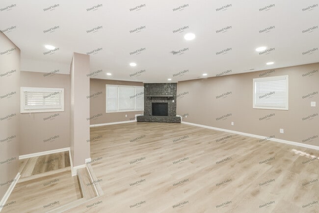 Photo - 5513 Hardy Ave