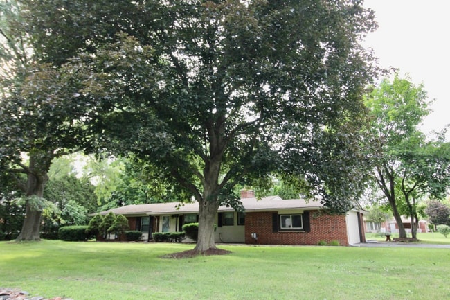 Photo - 1239 Ashover Dr