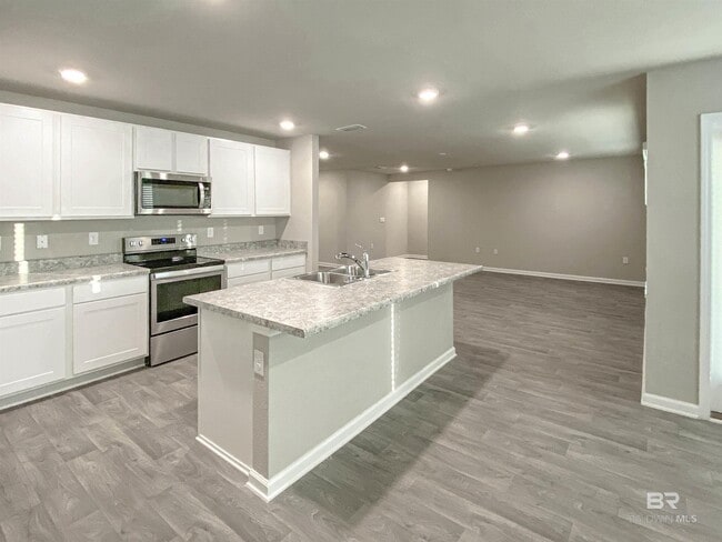 Photo - 7063 Abigail St