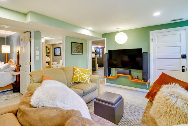 1370 Butler Ave Unit SI ID1613686P
