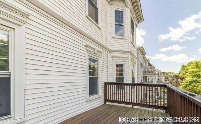 Photo - 789 Columbia Rd Unidad 2