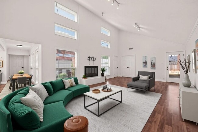 Photo - 11414 Meadow Lake Dr