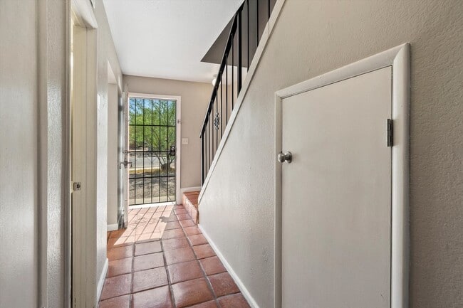 Photo - Available Now! Unit 2257 Ralph