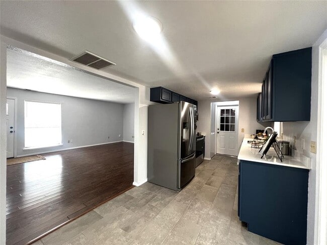 Photo - 421 Dauphin Ave