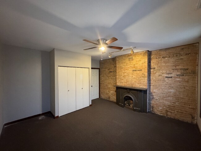 Photo - 2454 River Rd Unit 2