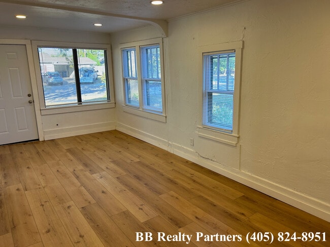 Photo - 315 S Pittsburg Ave