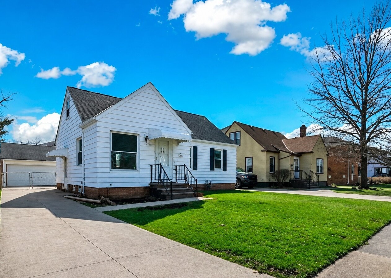 Photo - 7615 Kenilworth Ave