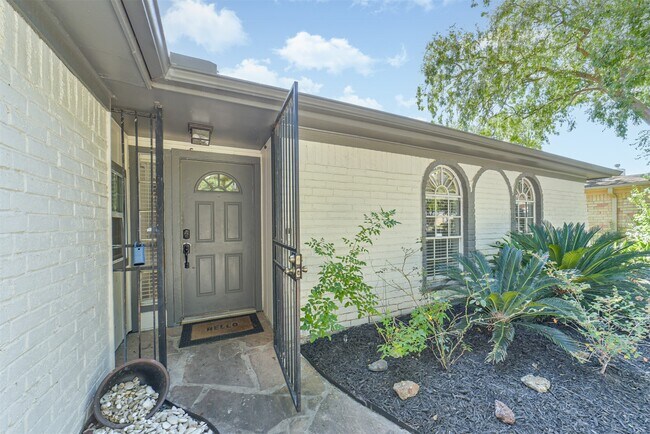 Photo - 22203 Fincastle Dr