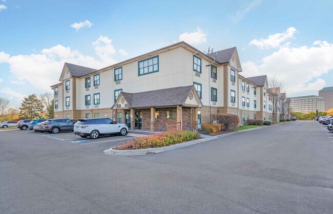 Furnished Studio-Chicago - Downers Grove