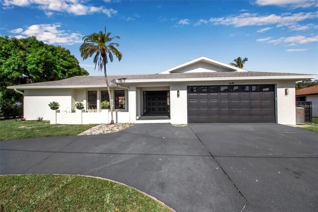 Photo - 1649 Stanford Ln