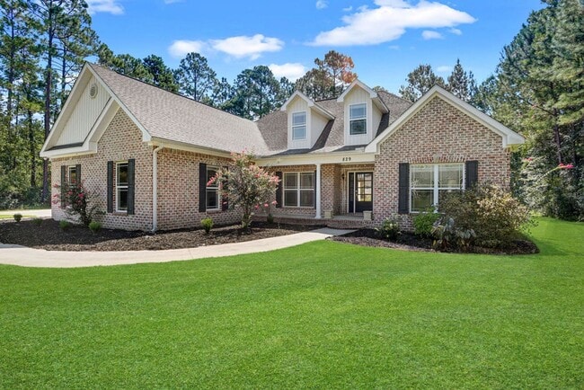 Building Photo - 829 Nease Rd