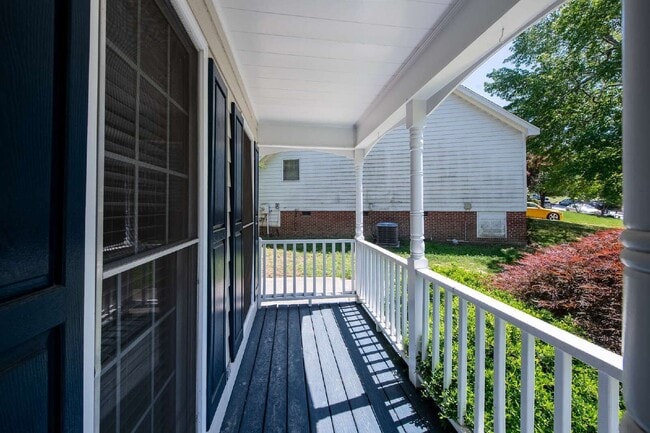 103 Tarpley Way