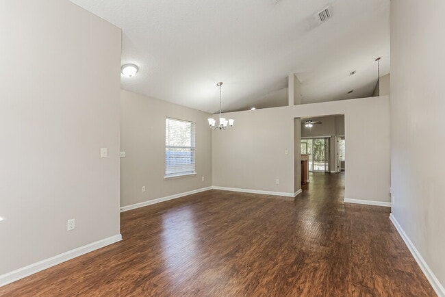 Photo - 10975 Campus Heights Ln