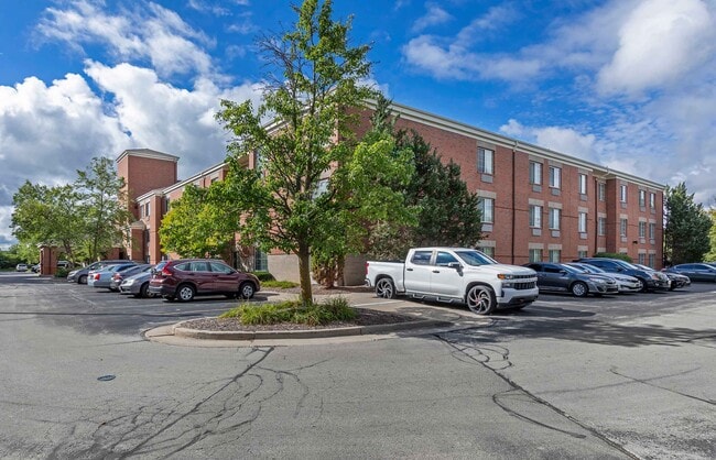 Photo - Furnished Studio-Milwaukee - Brookfield Apartment