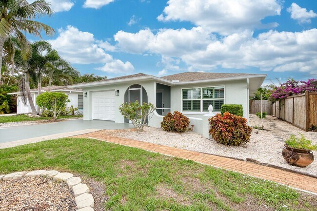 Photo - Naples Park - 3 Bedroom, 2 Bathroom - Annual Rental