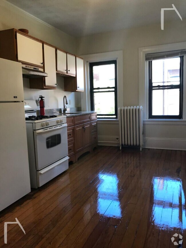 Building Photo - Nicely renovated 2 bed unit in Back Bay wi... Rental