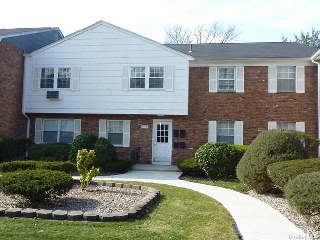 Building Photo - 133 Doxbury Ln Rental