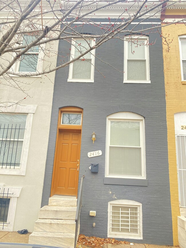 Photo - 2416 Jefferson St