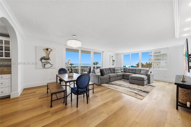 Photo - 5401 Collins Ave Unit 102