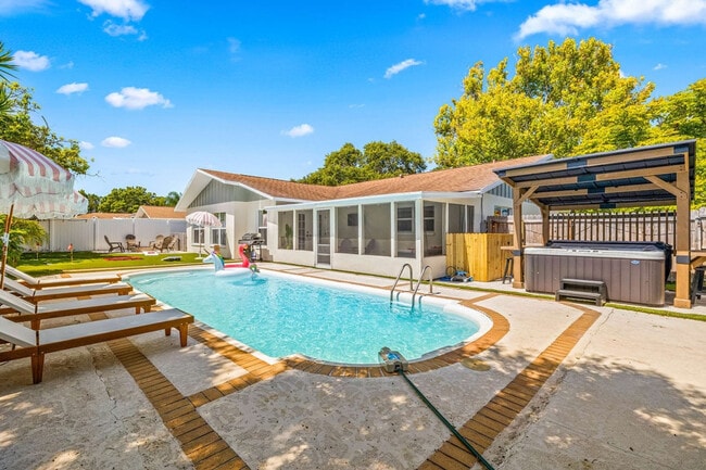 Building Photo - 10703 Del Prado Dr S Rental