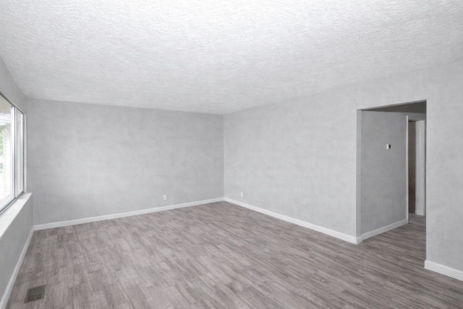 Photo - 4838 W Troy Ave