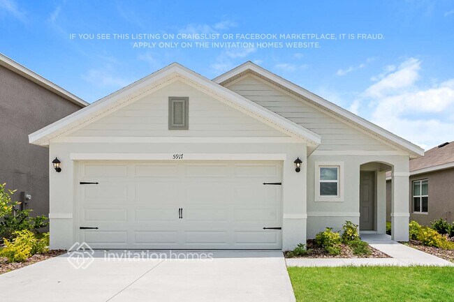Building Photo - 5917 Silver Moonlight Dr Rental