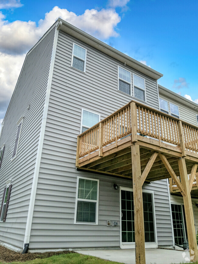 Building Photo - 1204 Helms St Rental