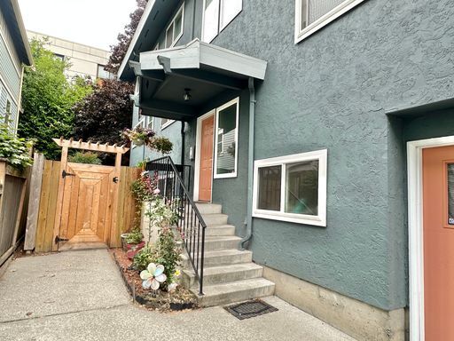 Building Photo - Location, Location, Location! 2-bed Ballar... Rental