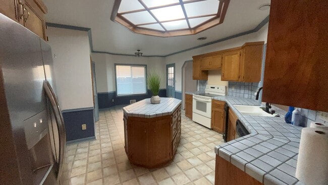 Photo - 1408 Seneca Pl