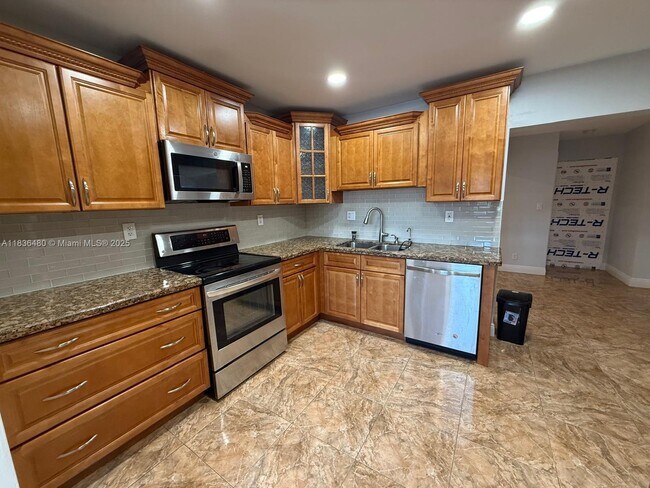 4281 NW 35th Terrace House House - Image 