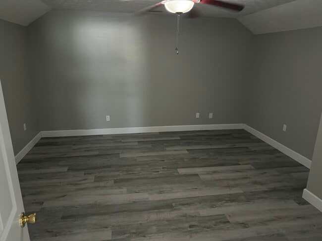 Photo - 165 Main St Unit 3