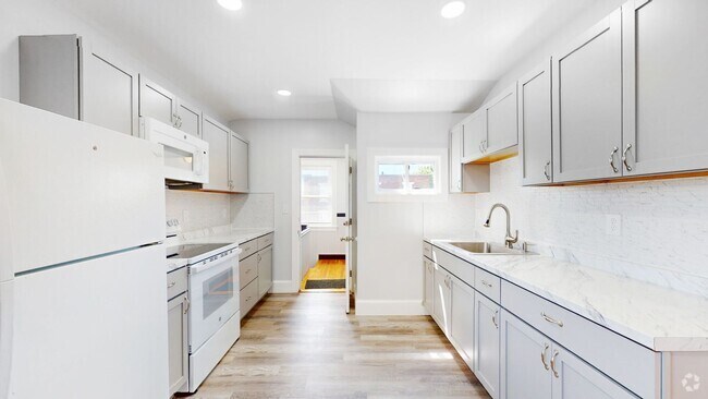Building Photo - Avl Now - half fee! - Renovated 2BR in dow... Rental