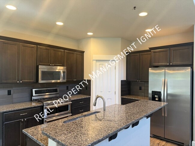 Photo - 21365 NE Evelyn Pl