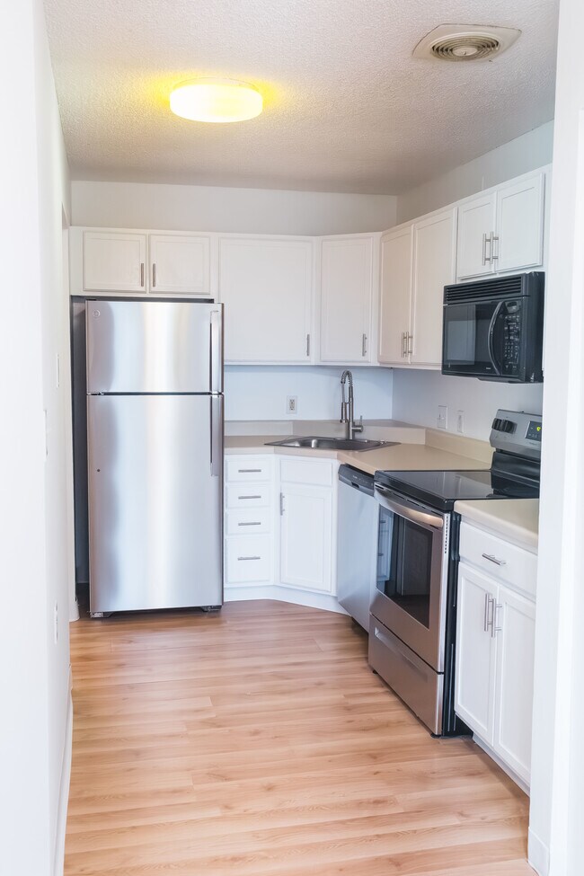 Prairie Meadows Apartments