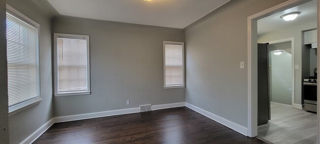 Photo - 9901 Yorkshire Rd