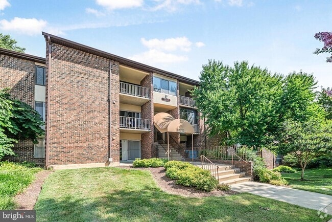 Building Photo - 7712 Hanover Pkwy Unit 103 Rental