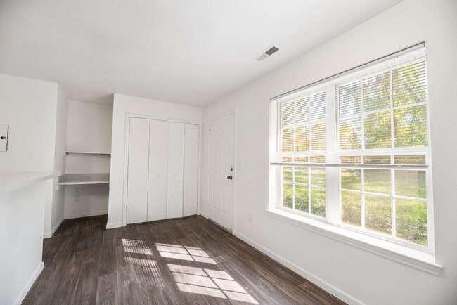 Brookstone Apartments