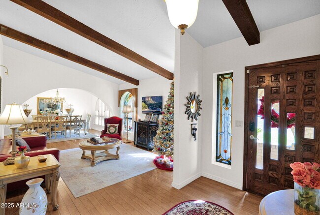 Photo - 426 E Carol Ann Way