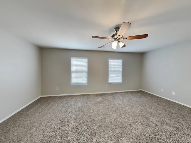 Photo - 2543 Buckleigh Dr