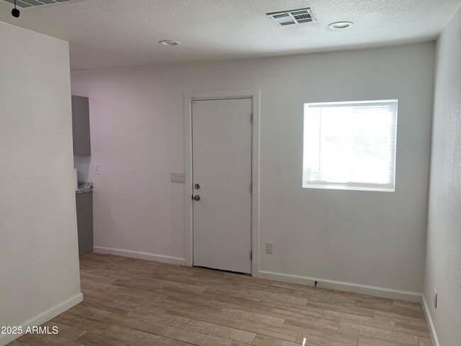 Photo - 1759 W Hadley St Unit C