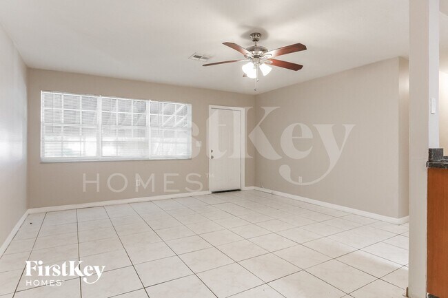 Photo - 6812 SW 22nd Ct