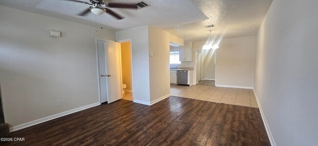 Photo - 3910 Venetian Cir