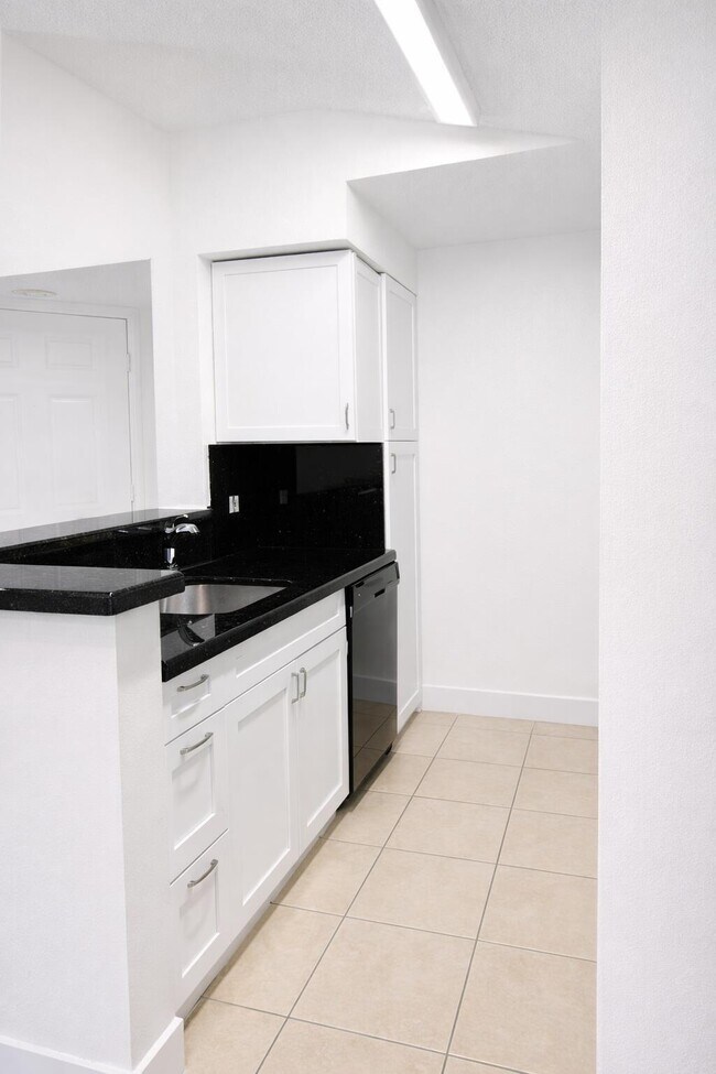 Photo - 2926 S University Dr Unit 6302