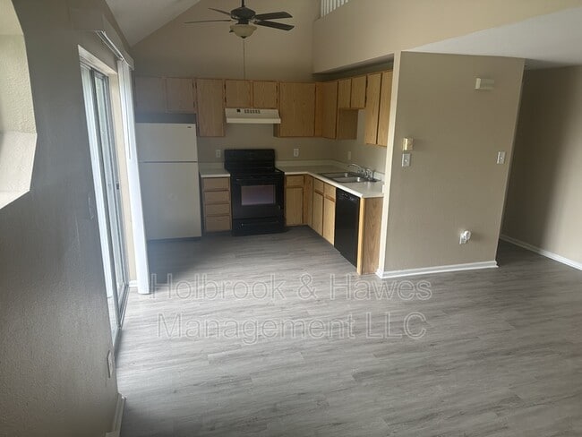 Photo - 4531 Boardwalk Dr
