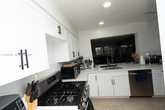 Photo - 5941 NW 14th Ct