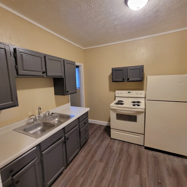 Photo - 3BR House - Walk to Fountain Square!