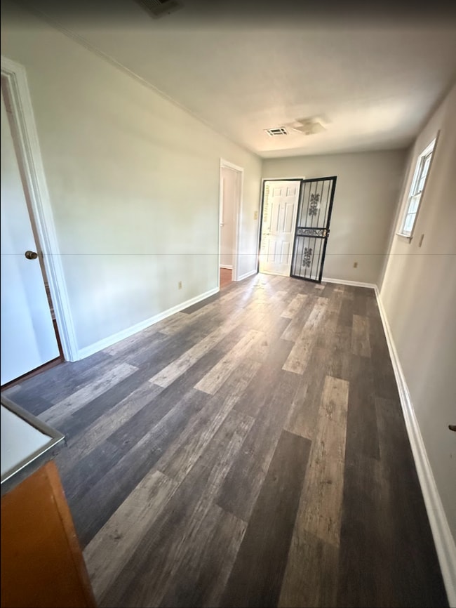 Photo - 225 Park Manor Dr