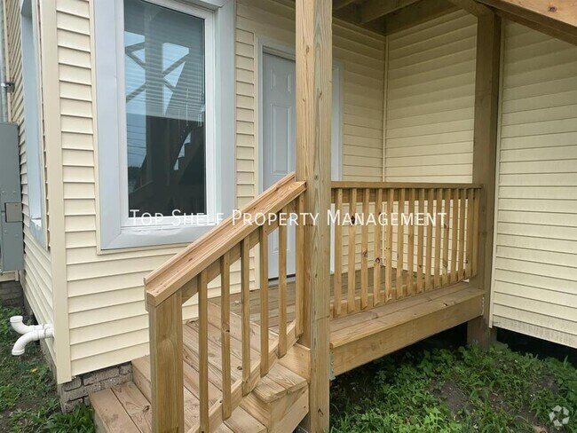 Building Photo - 3719 3rd St Rental