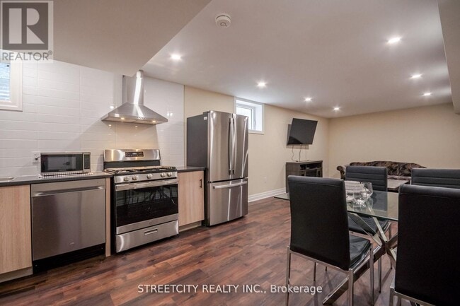 Photo - 1253 Howlett Cir