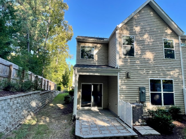 Photo - 411 Lionel St